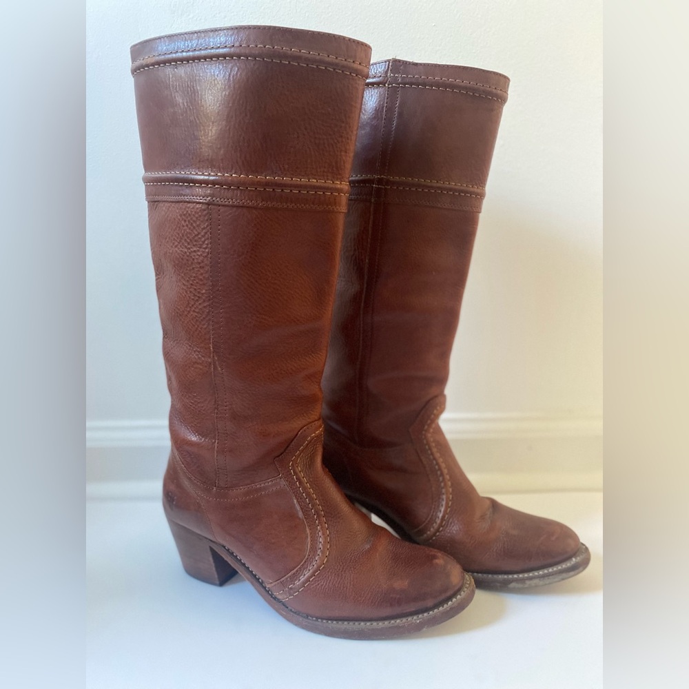 Frye “Jean” Brown Leather Boots - Picture 4 of 11